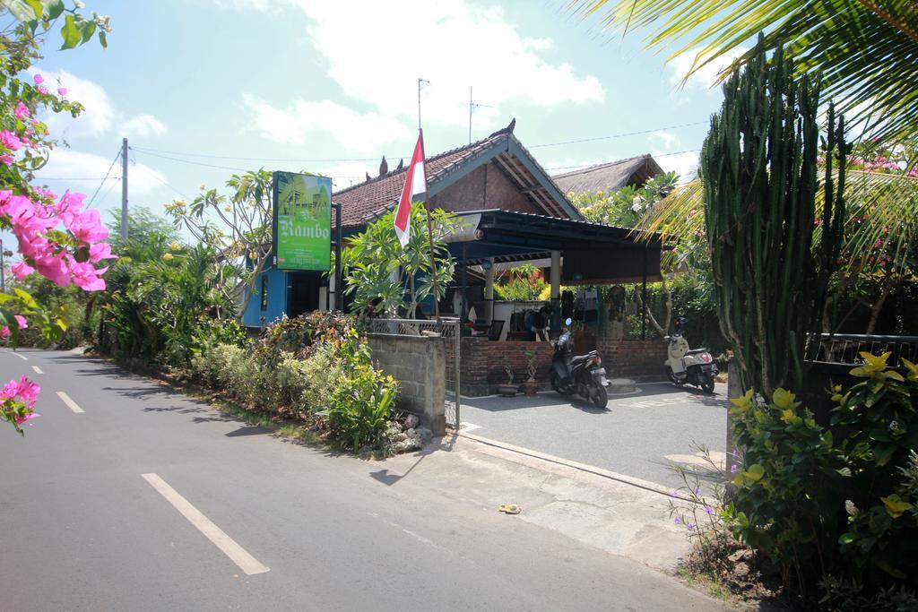 Rambo Homestay อูลูวาตู ภายนอก รูปภาพ