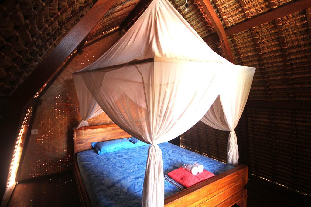 Rambo Homestay อูลูวาตู ภายนอก รูปภาพ